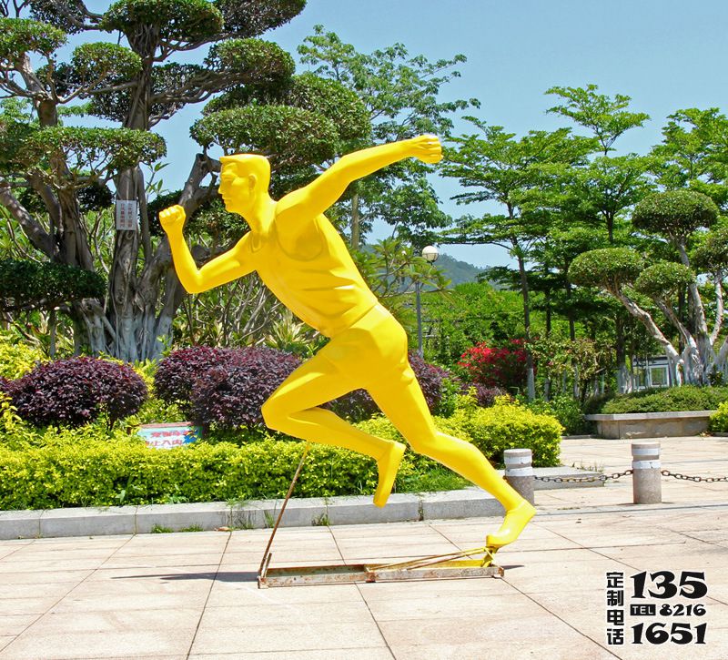 體育廣場(chǎng)玻璃鋼運(yùn)動(dòng)跑步人物雕塑 體育廣場(chǎng)玻璃鋼運(yùn)動(dòng)跑步人物雕塑