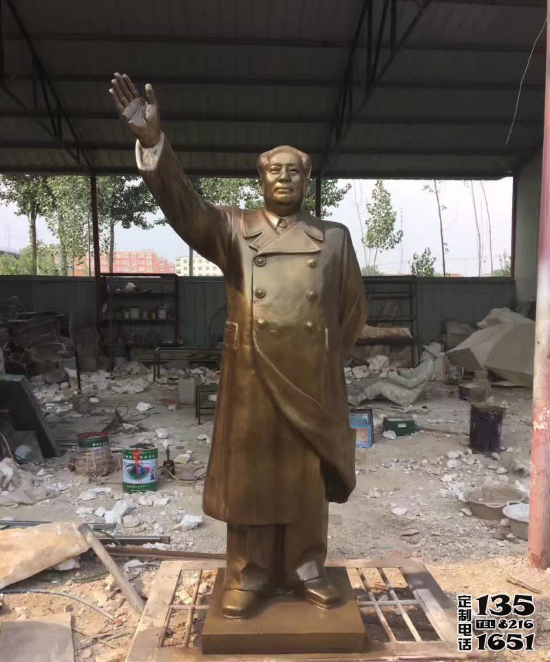 景區(qū)玻璃鋼仿銅揮手的毛澤東雕塑 景區(qū)玻璃鋼仿銅揮手的毛澤東雕塑